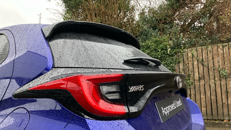 Toyota Yaris 1.5 Hybrid Design 5dr CVT Hybrid Hatchback